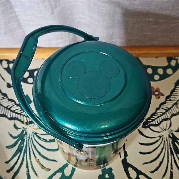 DISNEY BUCKET - Picture 5 of 7